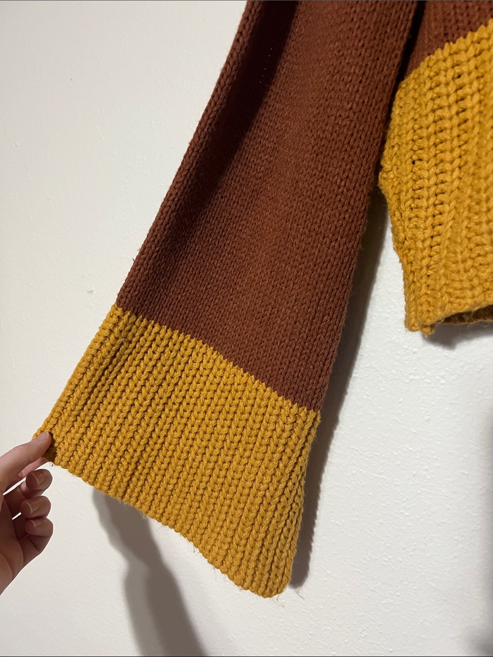 Derek Heart Sweater - Picture 5 of 10